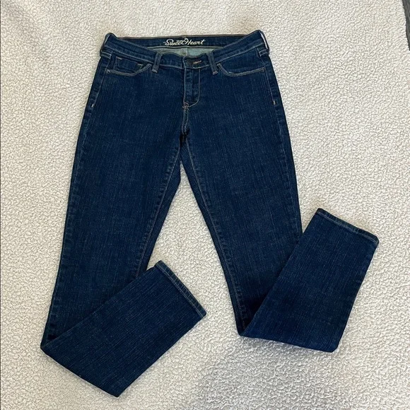 Old Navy Women's SweetHeart Dark Blue Jeans Size 4 Long - Picture 2 of 4